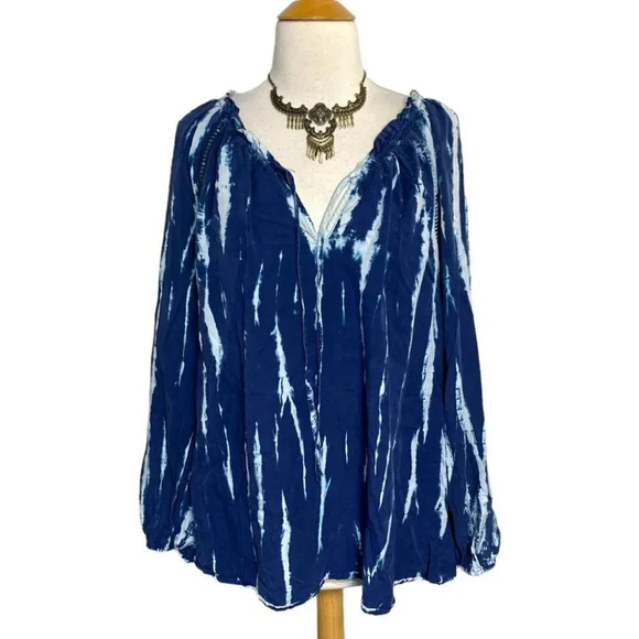 Knox Rose Tops - Knox Rose XL blue & white tie dyed boho long sleeve top